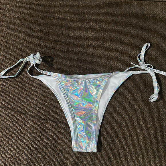 Silver fringe bathing suit with cover up skirt. Size Small. 3 pieces. Brand new! - Picture 4 of 5